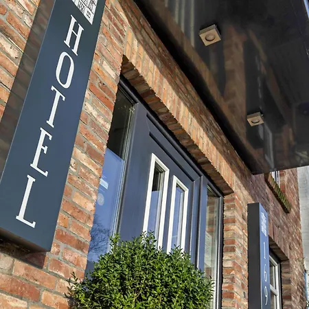 Designhotel 1690 & Apartments Hotel
