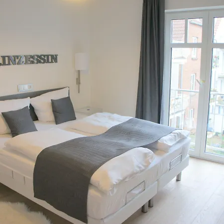 Designhotel 1690 & 4*