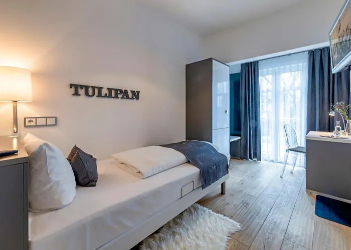 ホテル Designhotel 1690 & 4*